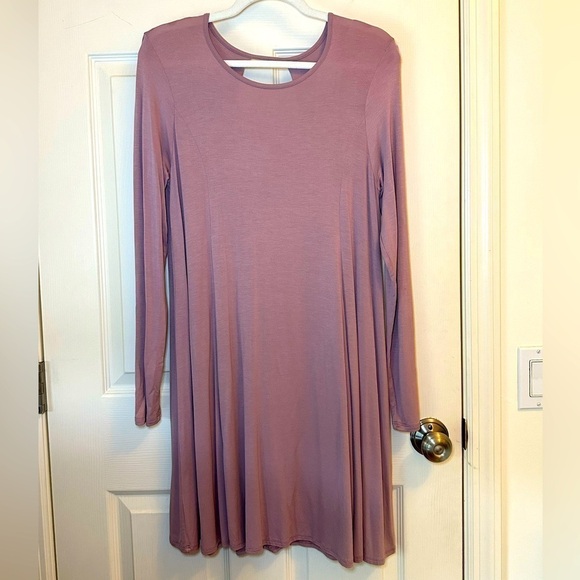 Charlotte Russe Ladies Size M Rose Colored Long Sleeve Dress - Picture 1 of 4